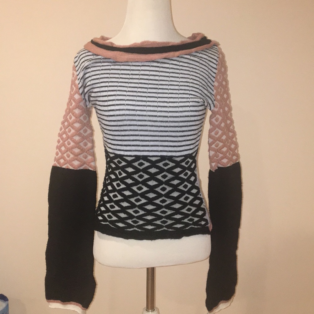 Save the queen long sleeve patterned  top